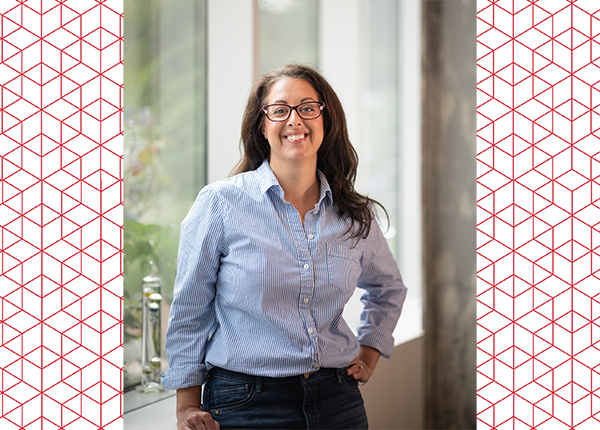 Yvonne Duddie Kalbfell posing