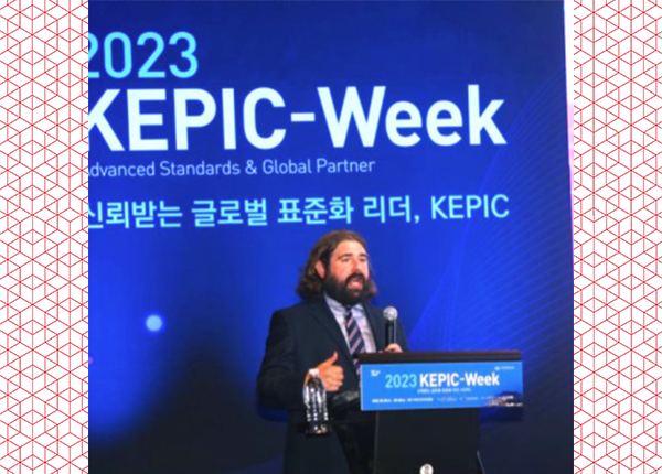 Patrick Murray speaking at an event