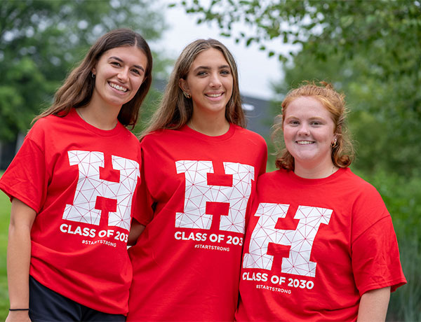 class of 2030 students on move in day