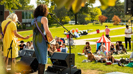 site://Giving Site/_images/naming-opps-images/naming-opp-redtail-small.jpg