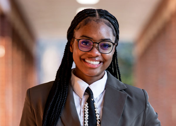 Angelique Jones '26