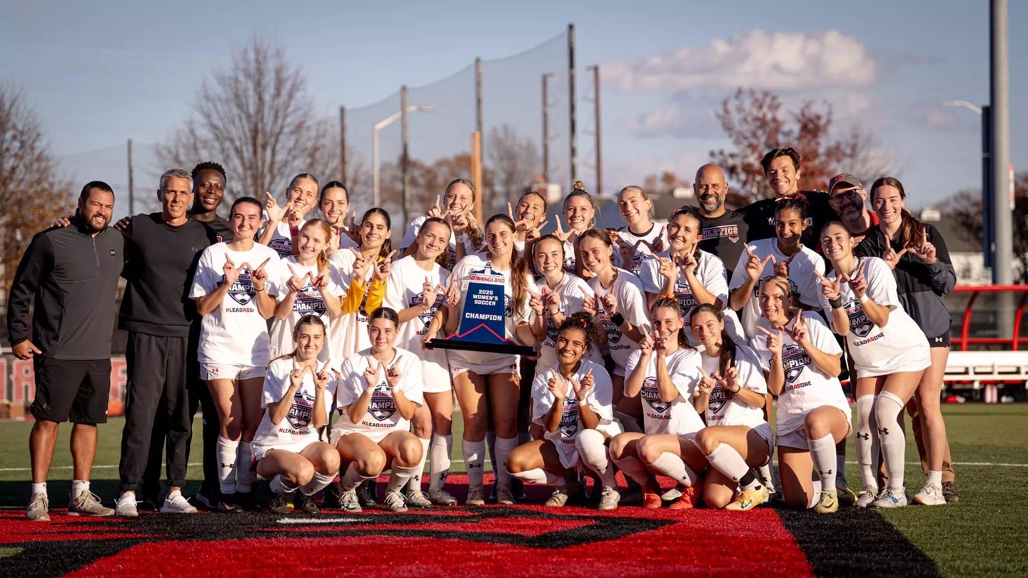 team photo after winning CNE title